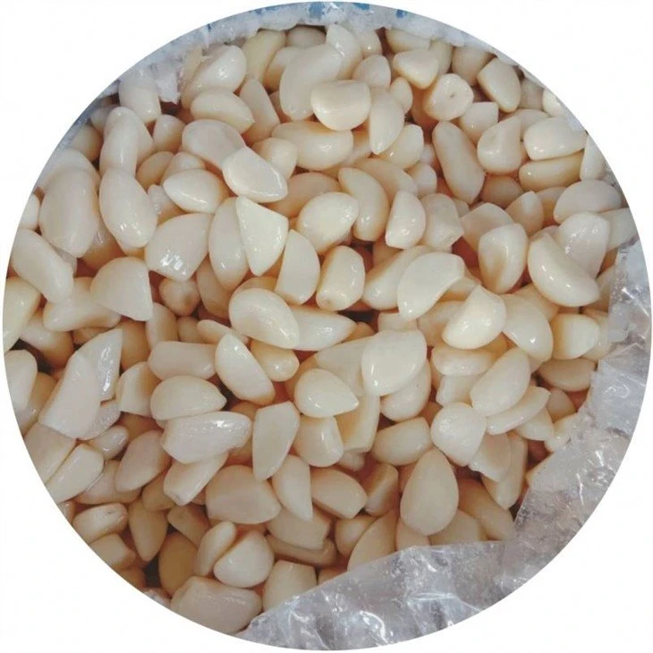 High quality pickled white garlic cloves in brine in drums